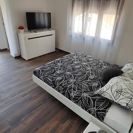 Viktor Rooms And Apartments Rovinj Exterior foto