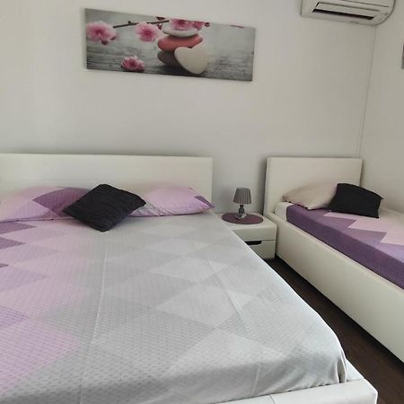 Viktor Rooms And Apartments Rovinj Exterior foto