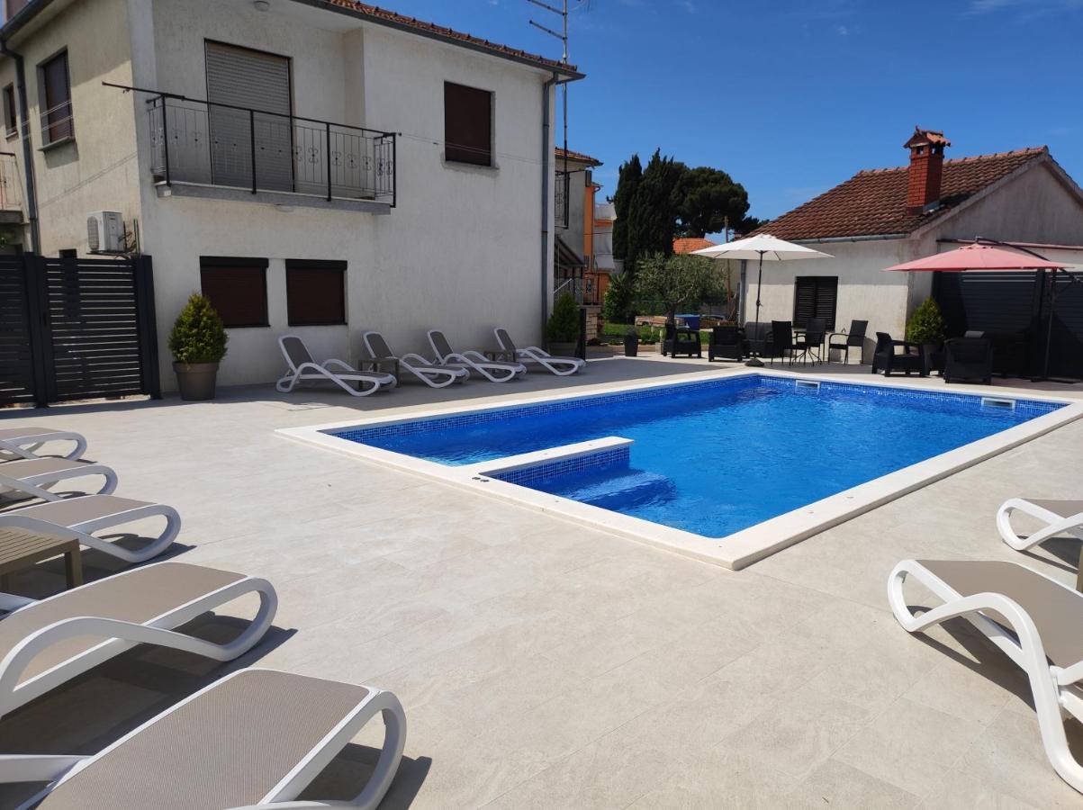 Viktor Rooms And Apartments Rovinj Exterior foto