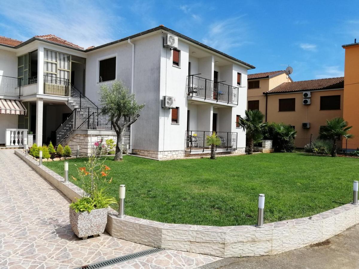 Viktor Rooms And Apartments Rovinj Exterior foto