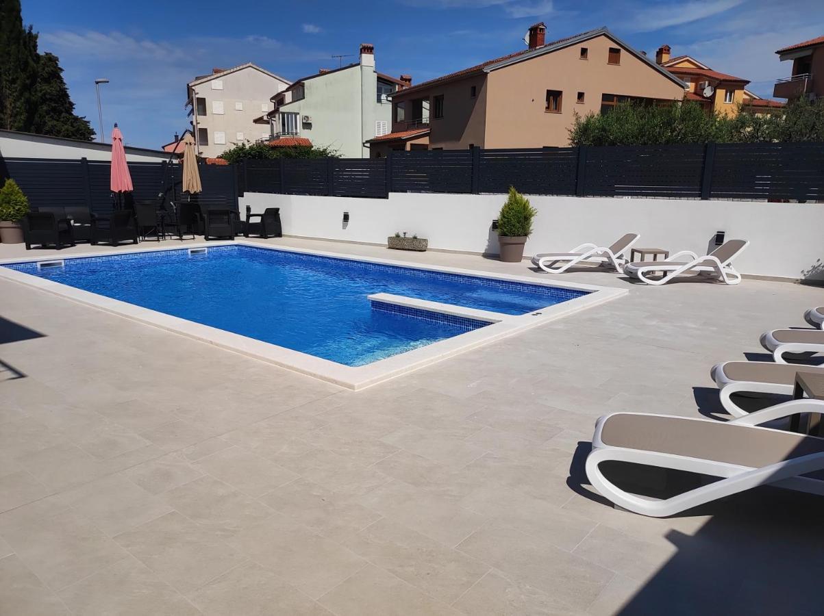 Viktor Rooms And Apartments Rovinj Exterior foto