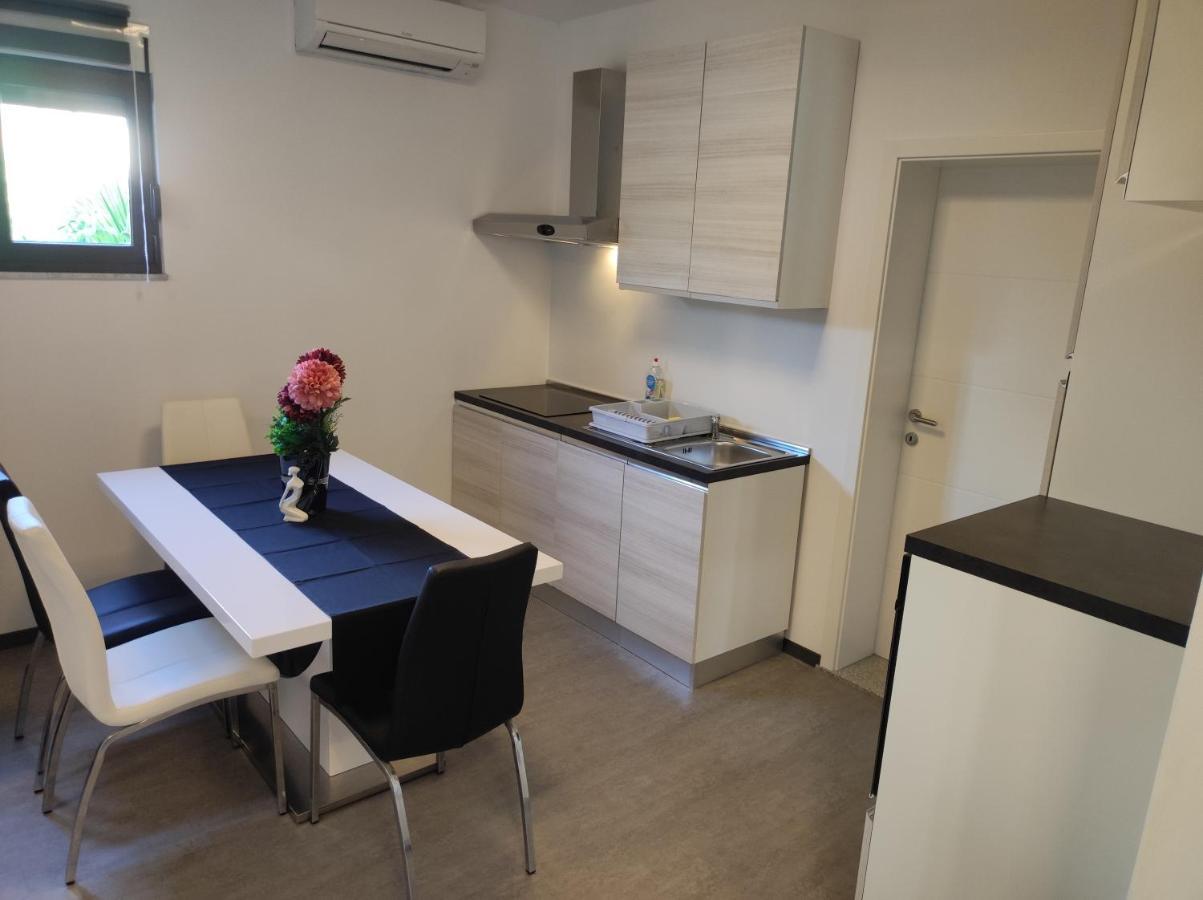 Viktor Rooms And Apartments Rovinj Exterior foto